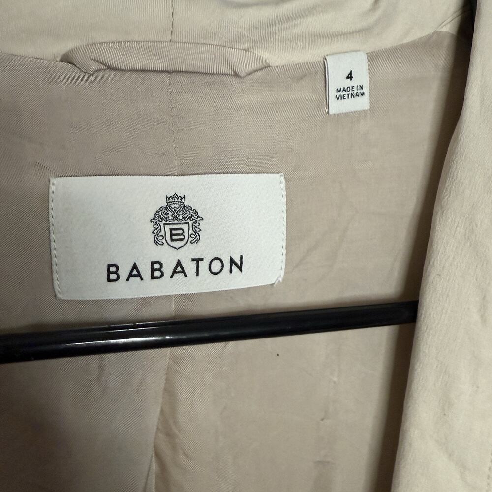 Aritzia Babaton‎ Power Hip Blazer Mirror Crepe Cream Beige Size 4 Preppy - Picture 8 of 10